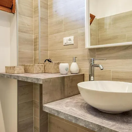 Apartamento In With Kitchen *
