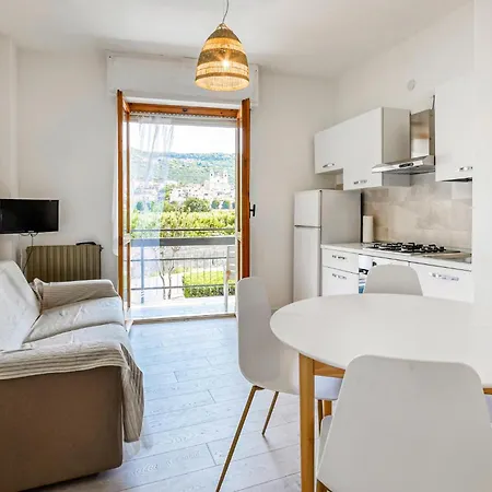 In With Kitchen * Pietra Ligure