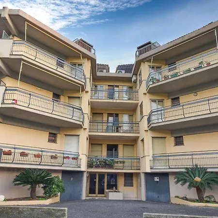 Appartamento 1 Bedroom Amazing In Pietra Ligure